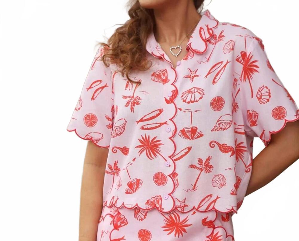 NEW KARLIE pop of vacay scene top in red